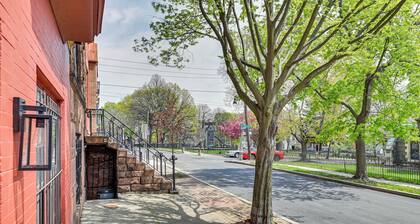 Walk to Downtown Albany: Ten Broeck Triangle Apt!