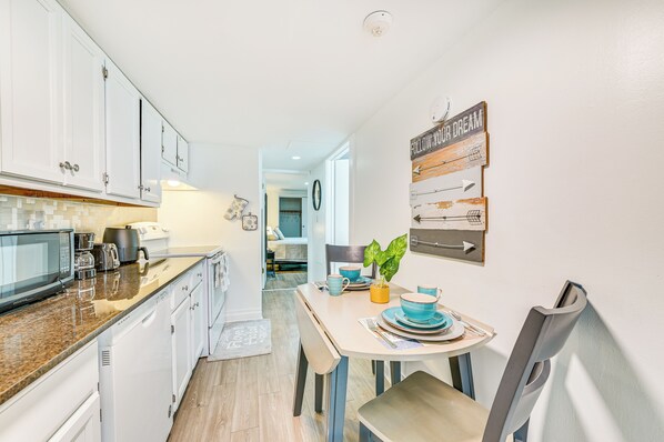 Apartment (2 Bedrooms) | Interior - Walk to Downtown Albany: Ten Broeck Triangle Apt! (Albany)