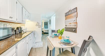 Walk to Downtown Albany: Ten Broeck Triangle Apt!