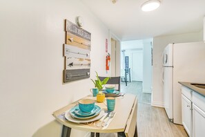 Apartment (2 Bedrooms) | Interior - Walk to Downtown Albany: Ten Broeck Triangle Apt! (Albany)