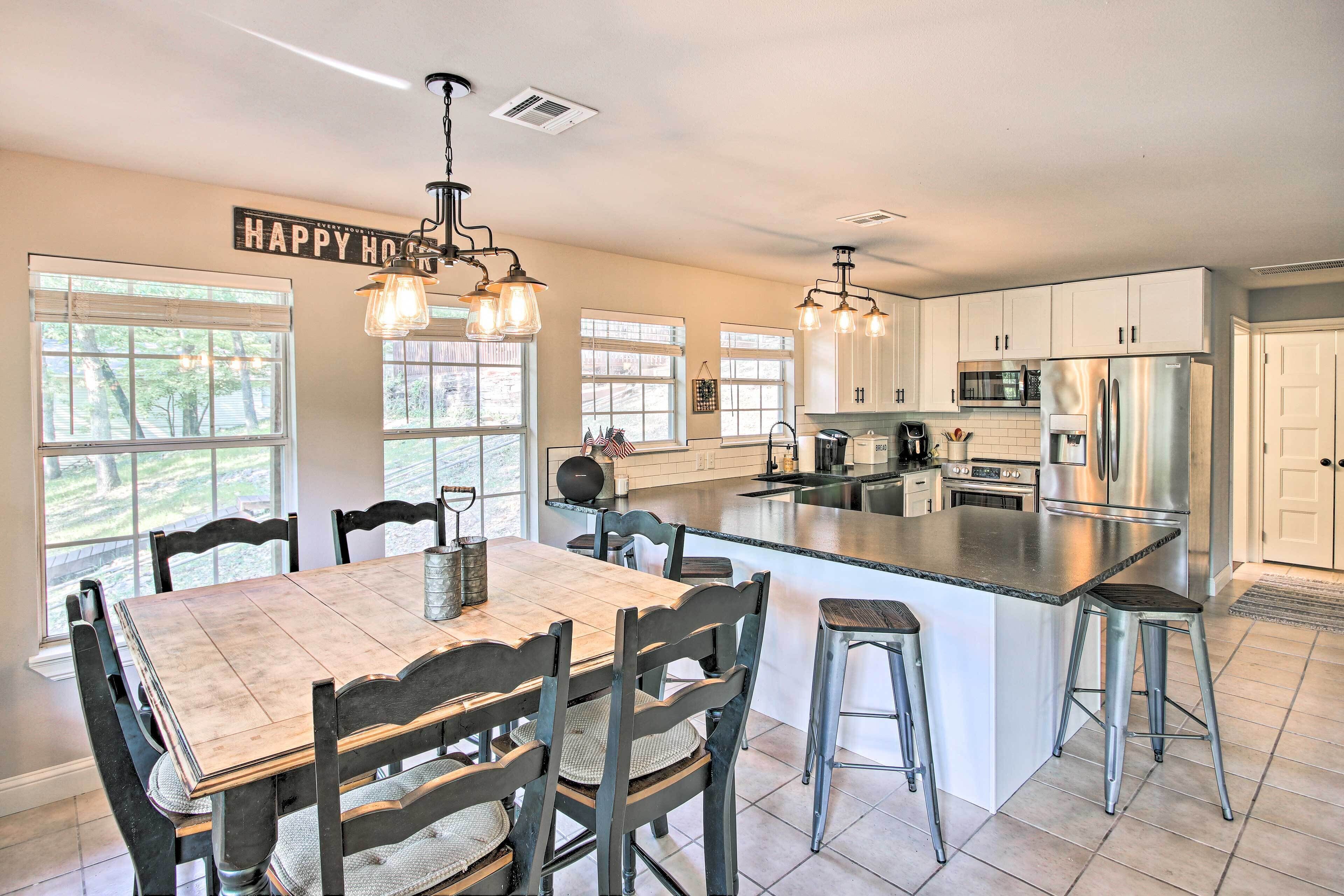 House (4 Bedrooms) | Interior