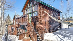 Unclassified image, 5 of 31, button - Cozy Mountain Condo Across From Snow King Ski Mtn! (Jackson)