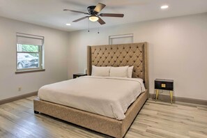 3 soverom, strykejern/-brett og sengetøy