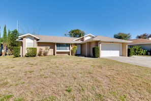 House (2 Bedrooms) | Interior - Day Trip to Disney: Deltona Escape w/ Patio (Deltona)