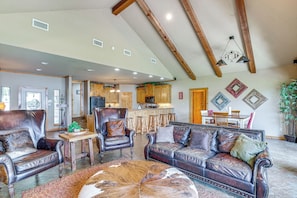 Interior - Views & Private Dock: Lakefront Eustace House! (Eustace)