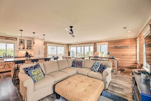 TV, DVD player, books - Bright Emerald Isle Home - Walk to the Beach! (Emerald Isle)