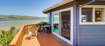 Dreamy Sonoma Coast Home w/ Waterfront Views