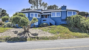 House (3 Bedrooms) | Front of property