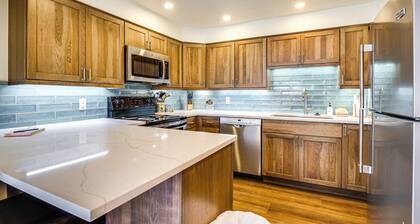 Hot Tub Access: Bright Breckenridge Condo