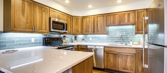 Hot Tub Access: Bright Breckenridge Condo