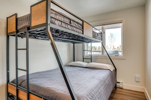 Apartment (2 Bedrooms) | Interior - Hot Tub Access: Bright Breckenridge Condo (Breckenridge)