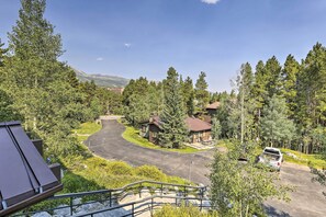 Apartment (2 Bedrooms) | Interior - Hot Tub Access: Bright Breckenridge Condo (Breckenridge)