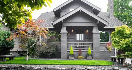 Updated Tacoma Home w/ Patio: 3 Mi to Downtown
