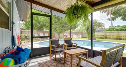 'uncle Louie's' Gulf Coast Gem w/ Outdoor Oasis