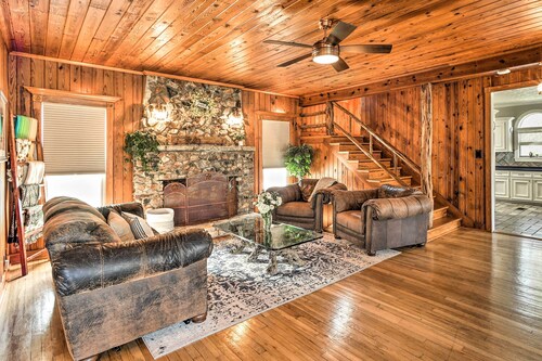Spacious Lake Placid Retreat w/ Gorgeous Views!
