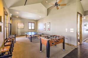 Apartment (2 Bedrooms) | Interior - Ski-in/ski-out Access: Mtn-view Granby Condo! (Granby)