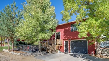 House (3 Bedrooms) | Front of property