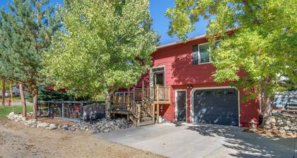 Red Lodge Mountain Home < 7 Miles to Ski Slopes!