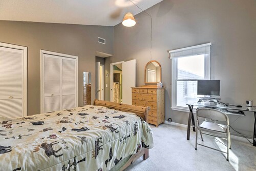 Massanutten Retreat w/ Double Deck & Mtn View!