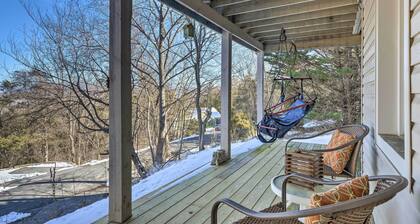 Massanutten Retreat w/ Double Deck & Mtn View!