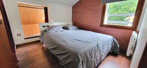4 sovrum och strykjärn/strykbräda