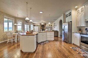 Talo (5 Bedrooms) | Sisätilat