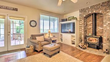 ุงูู
ูุดุฃุฉ ู
ู ุงูุฏุงุฎู