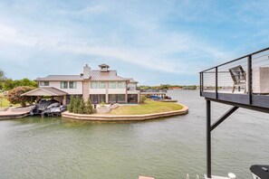 Apartment (4 Bedrooms) | Interior - Waterfront Home w/ Dock on Lake Lyndon B Johnson! (Horseshoe Bay)
