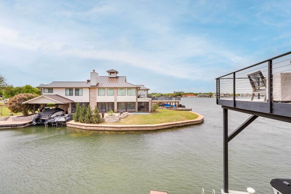 Apartment (4 Bedrooms) | Interior - Waterfront Home w/ Dock on Lake Lyndon B Johnson! (Horseshoe Bay)