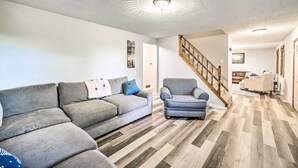 Living area - 2-story Apple Valley Home w/ Yard + Deck! (Howard)