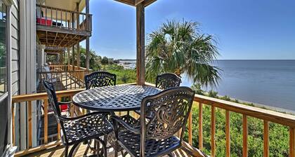 Beachfront Cedar Key Condo w/ Pool, Spa & Views!