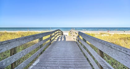 Indian Rocks Beach Home - 2 Blocks to Beach!