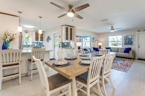 House (3 Bedrooms) | Interior - Indian Rocks Beach Home - 2 Blocks to Beach! (Indian Rocks Beach)