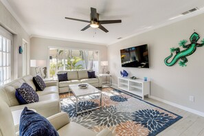 House (3 Bedrooms) | Interior - Indian Rocks Beach Home - 2 Blocks to Beach! (Indian Rocks Beach)