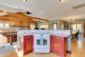 Interior - Ski, Swim & Relax: Waterfront Haven on Pines Lake! (Pocono Lake)