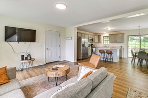 House (3 Bedrooms) | Front of property - Pet-friendly Lebanon House w/ Lake Access! (Lebanon)