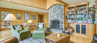 Lakefront Escape w/ Deck & Kayaks in Lovell!