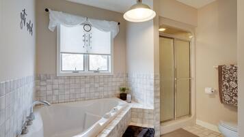 House (4 Bedrooms) | Bathroom