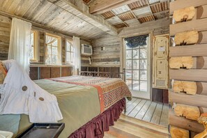 House (3 Bedrooms) | Interior - 'inn the Woods' Family Cabin w/ Hot Tub & Fire Pit (Wimberley)