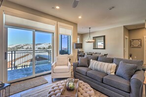 Interior - Condo w/ View - 1 Block to Main St - 4 Mi to Ski! (Winter Park)