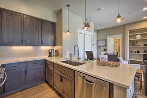 Interior - Condo w/ View - 1 Block to Main St - 4 Mi to Ski! (Winter Park)