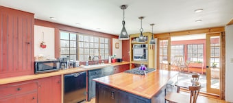 Charming Lovell Farmhouse - 17 Acres w/ Mtn Views!