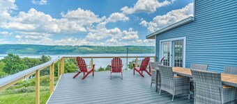 Watkins Glen Lakeview Cottage w/ Waterfall!