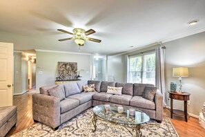 TV, fireplace - Horse-friendly Alabama Home-away-from-home! (New Market)