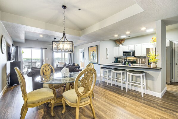 Interior - Private Deck & Community Perks: Lake Ozark Condo (Lake Ozark)