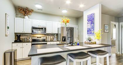 Private Deck & Community Perks: Lake Ozark Condo