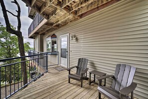 Apartment (3 Bedrooms) | Interior - Pool Access + Private Deck: Lake Ozark Retreat (Lake Ozark)