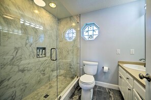 Apartment (2 Bedrooms) | Interior - Sunny PCB Home w/ Balcony: Steps to the Beach! (Panama City Beach)