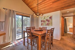 House (3 Bedrooms) | Interior - Sunriver Home w/ Hot Tub & 8 Sharc Passes (Bend)