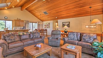 House (3 Bedrooms) | Front of property